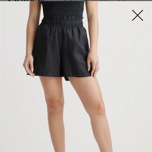 Quince Linen High-Waisted Shorts